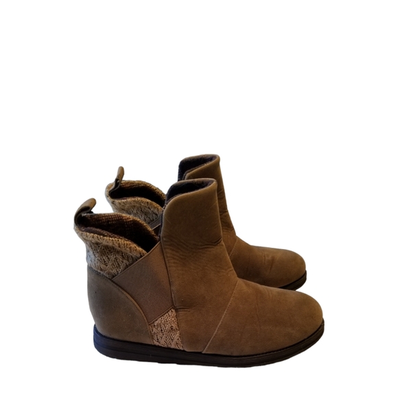 Muk Luks Women's 10 Mila Ankle Boots In Walnut - Picture 3 of 6